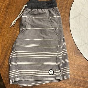 Vuori | Men’s Swim Trunks - Size Small